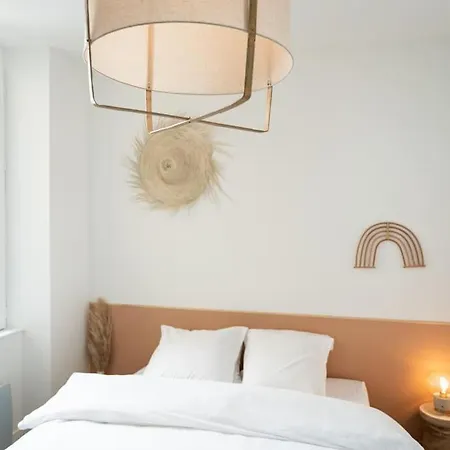 Superbe En Rdc Proche Marche Central * La Rochelle (Charente-Maritime)