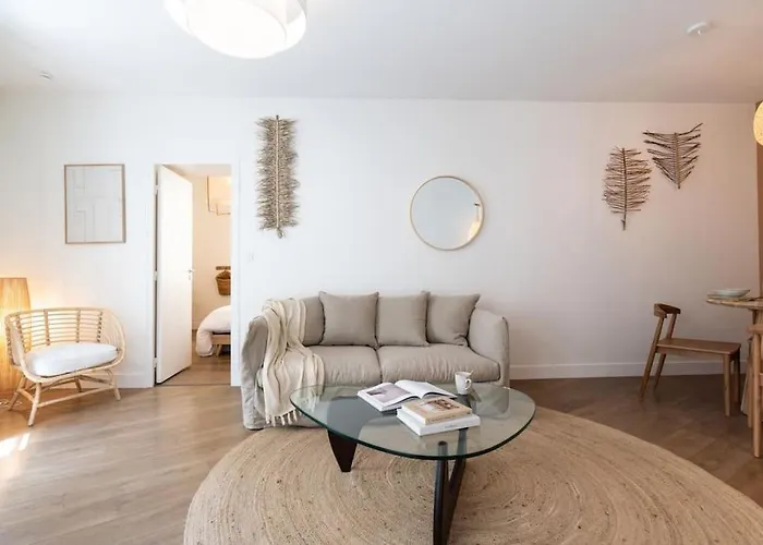 Superbe En Rdc Proche Marche Central